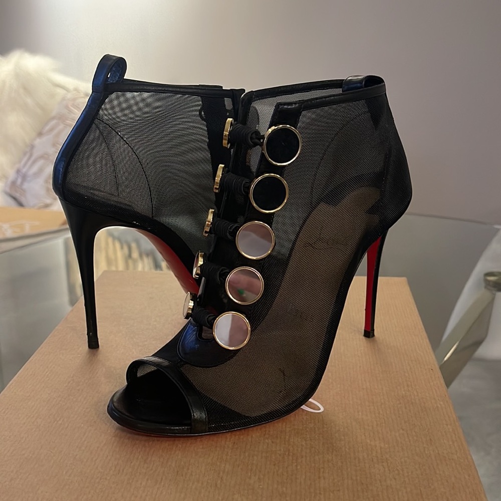 Christian Louboutin Marikate 100 Size 37.5